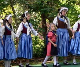 kindertanzgruppe.jpg
